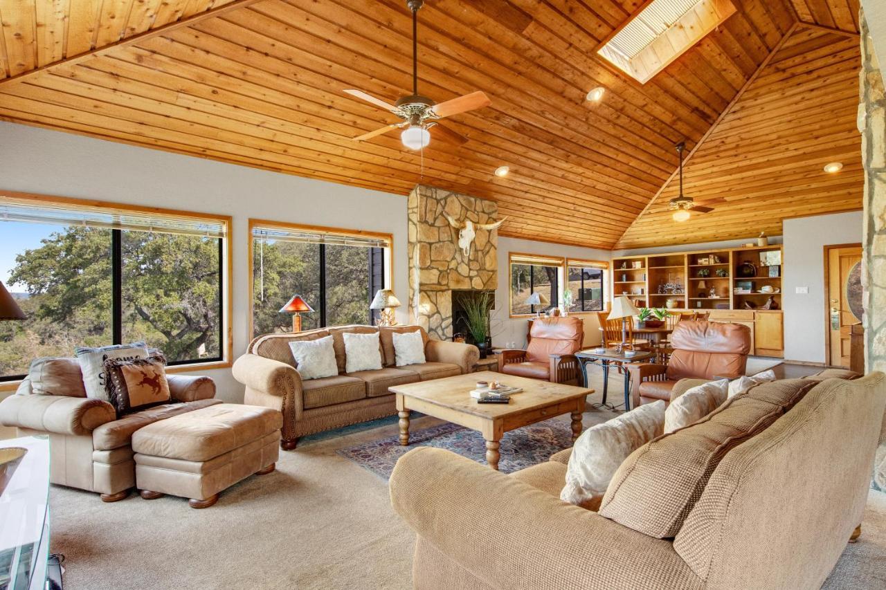 Spicewood Treehouse Villa Kültér fotó